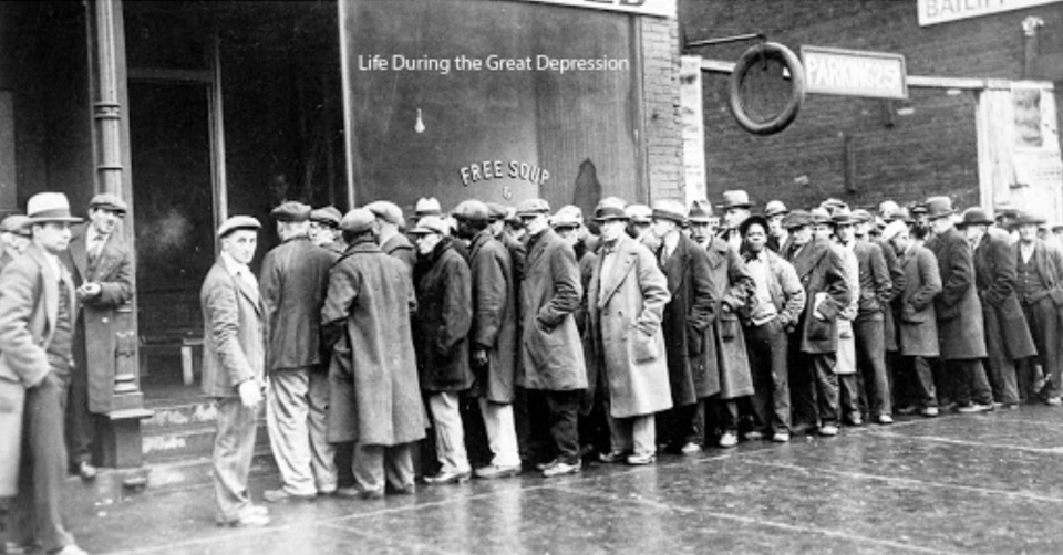 People standing in line during the Great Depression waiting for food